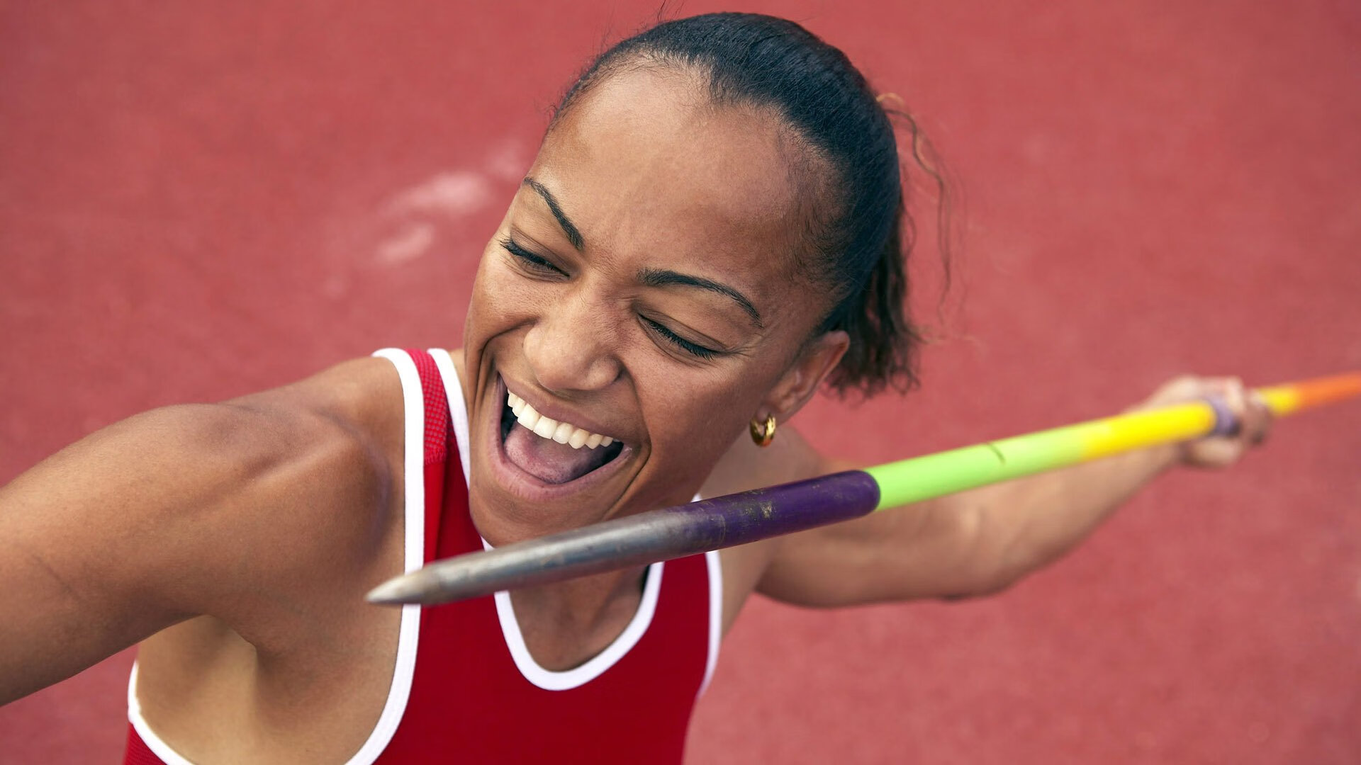 从浙江到欧洲，篮球世界的平行叙事—当草根逆袭遇见巨塔觉醒